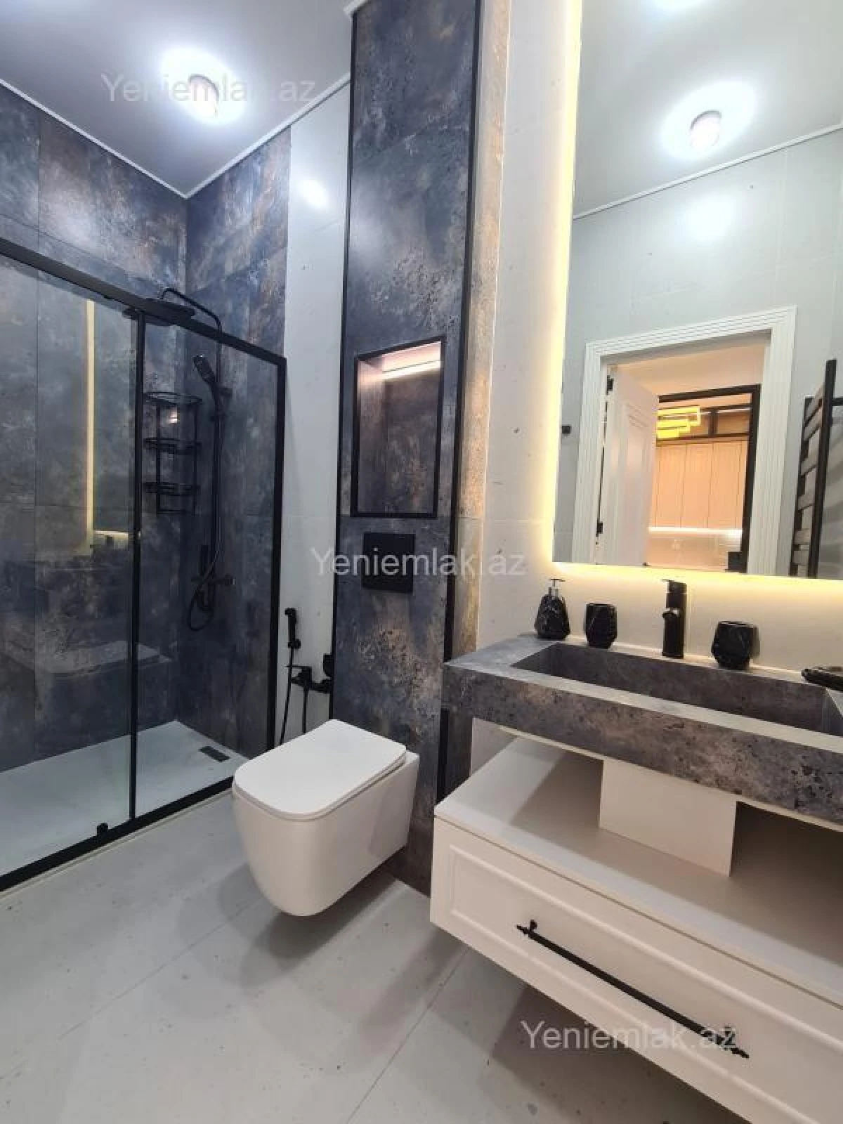 Satılır 3 otaqlı yeni tikili 98 m²