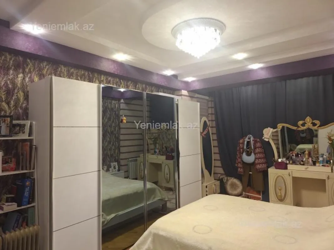 Satılır 3 otaqlı yeni tikili 125 m²