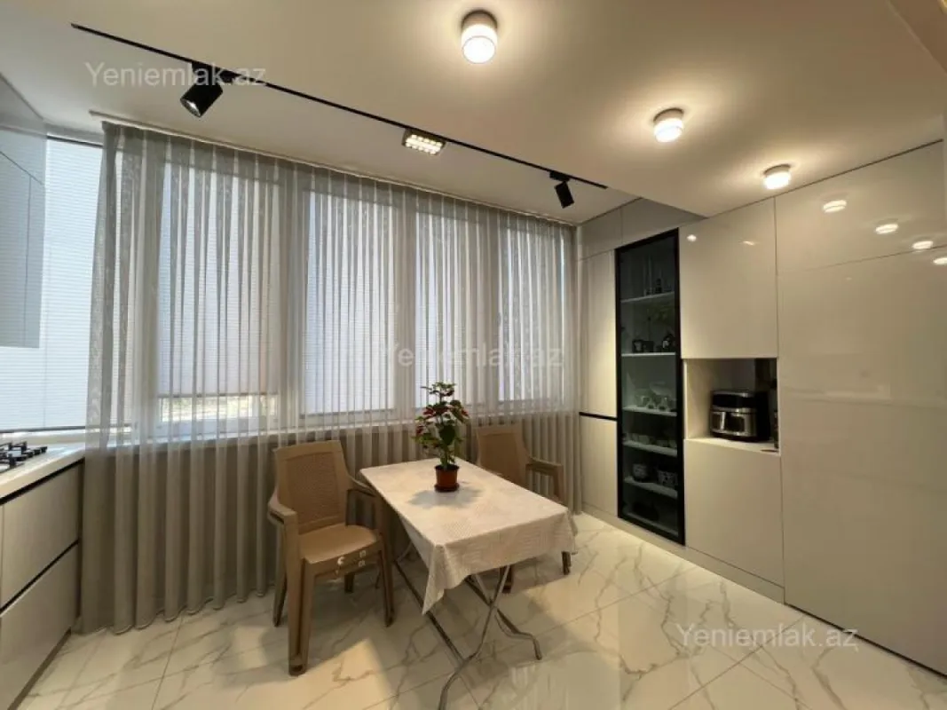 Satılır 3 otaqlı yeni tikili 98 m²