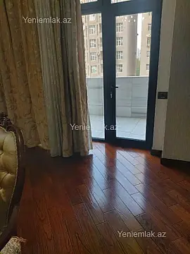 Satılır 3 otaqlı yeni tikili 156 m²