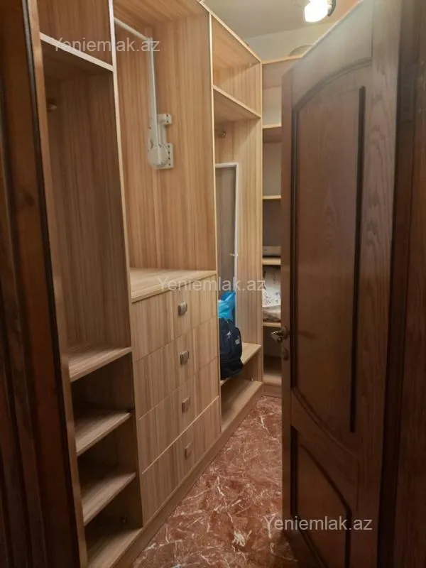 Satılır 3 otaqlı yeni tikili 156 m²