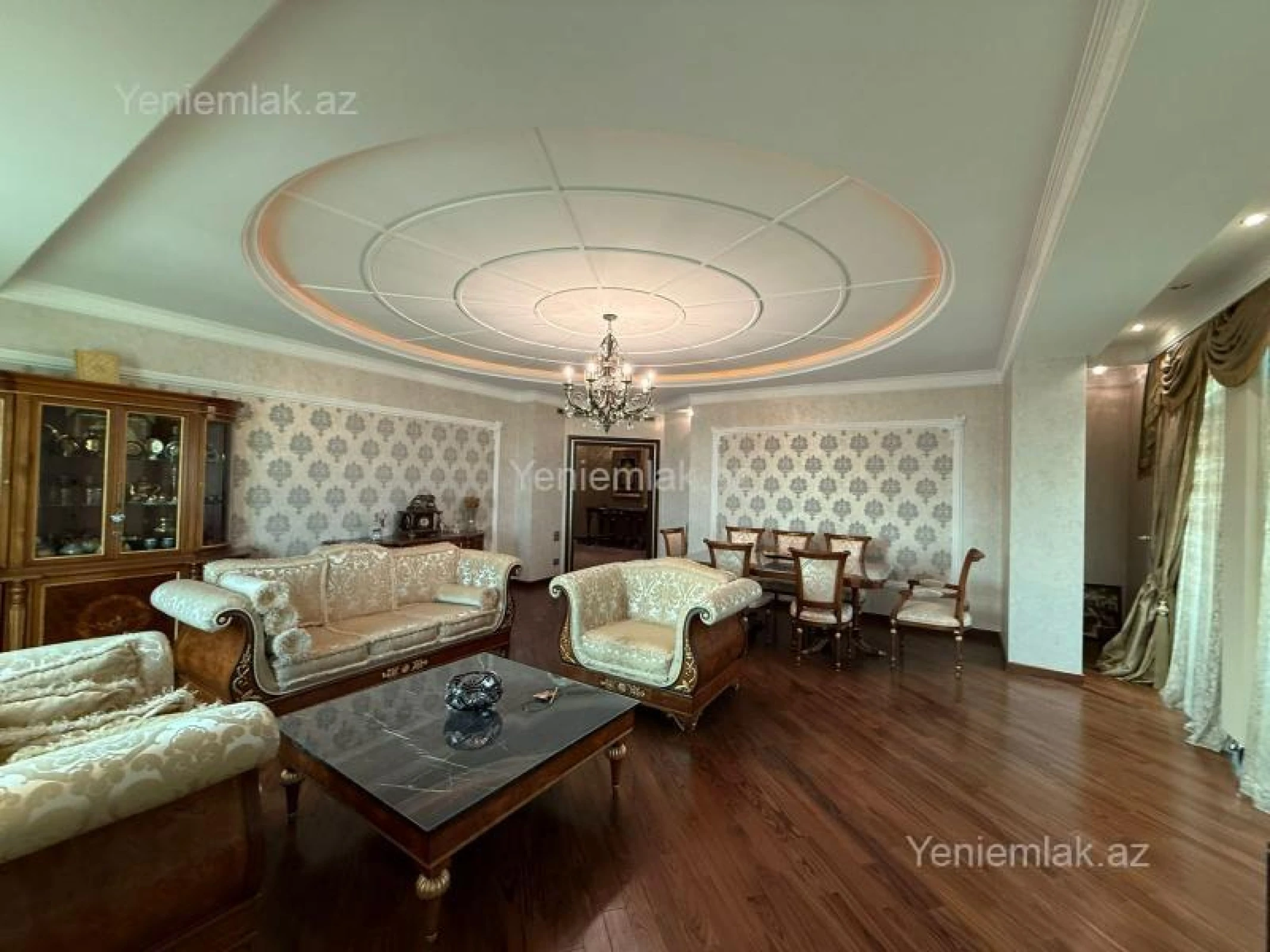 Satılır 4 otaqlı yeni tikili 200 m²