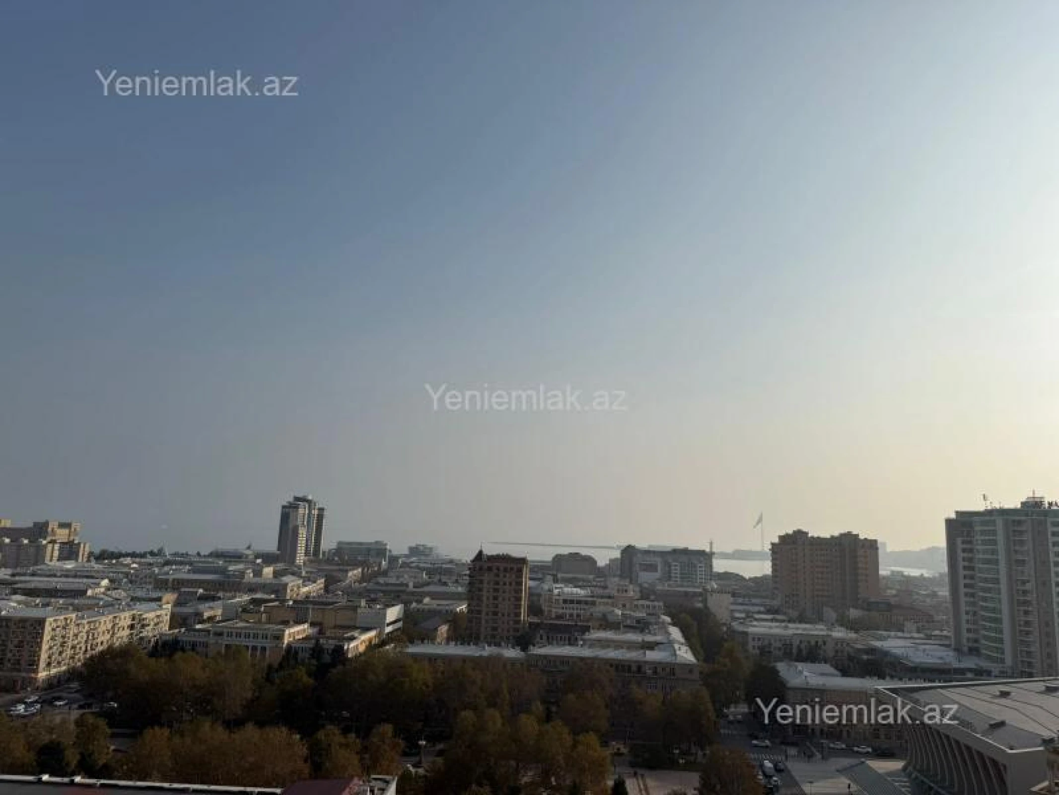 Satılır 4 otaqlı yeni tikili 200 m²