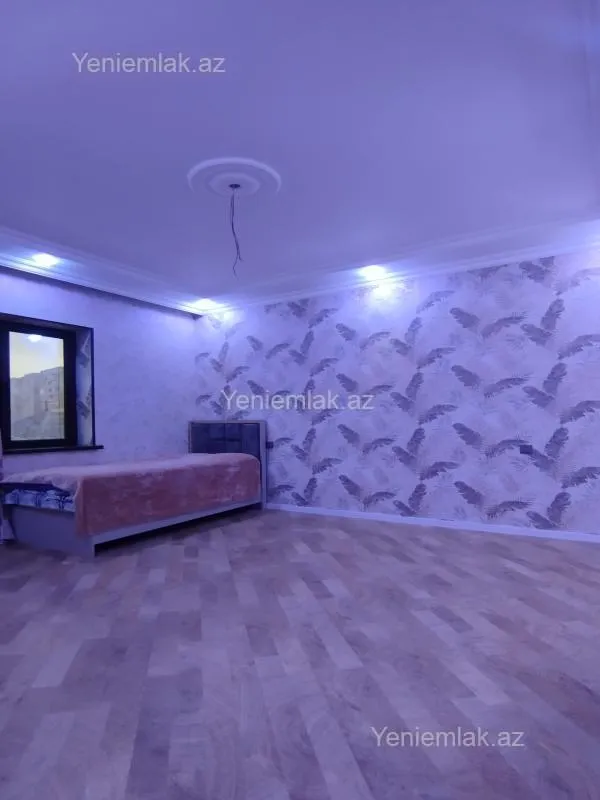 Satılır 6 otaqlı həyət evi 300 m²