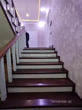 Satılır 6 otaqlı həyət evi 300 m²