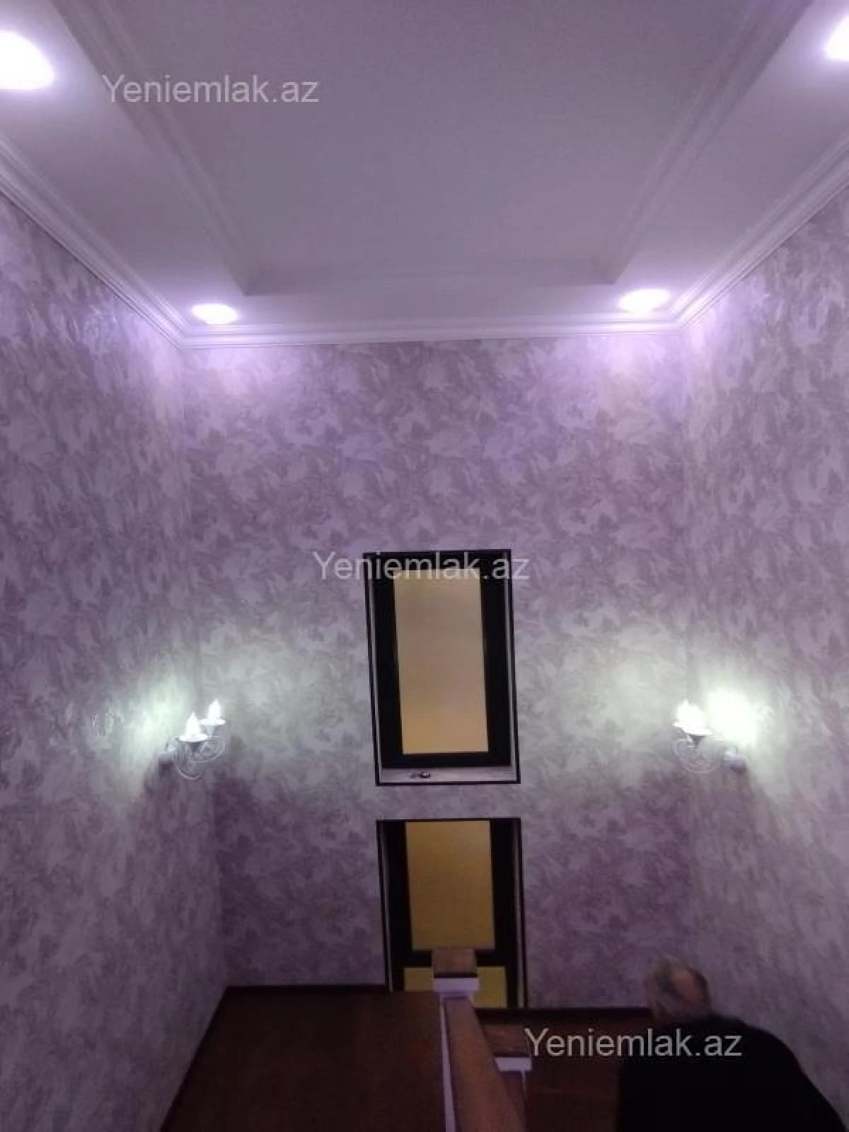 Satılır 6 otaqlı həyət evi 300 m²