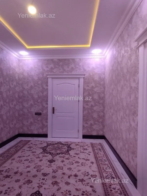 Satılır 6 otaqlı həyət evi 300 m²