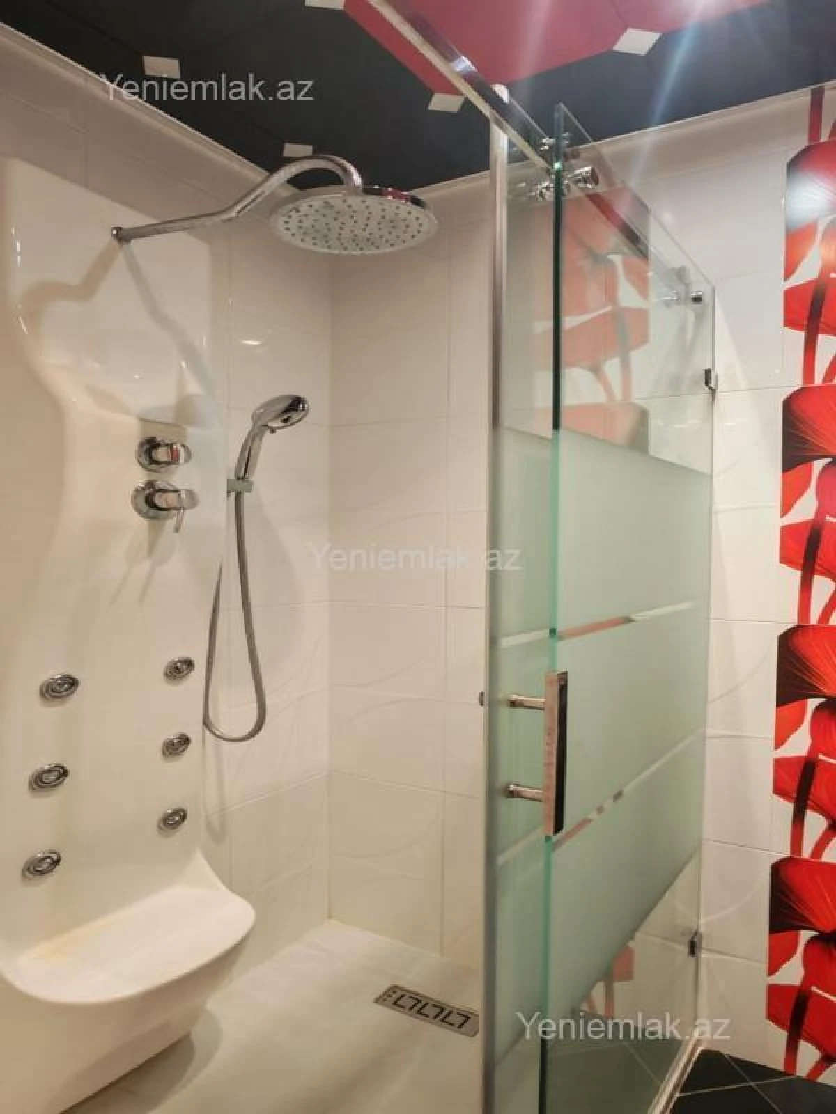 Satılır 4 otaqlı yeni tikili 180 m²