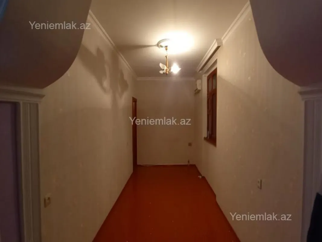 Satılır 1 otaqlı köhnə tikili 36 m²