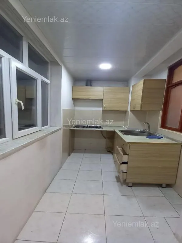 Satılır 1 otaqlı köhnə tikili 36 m²