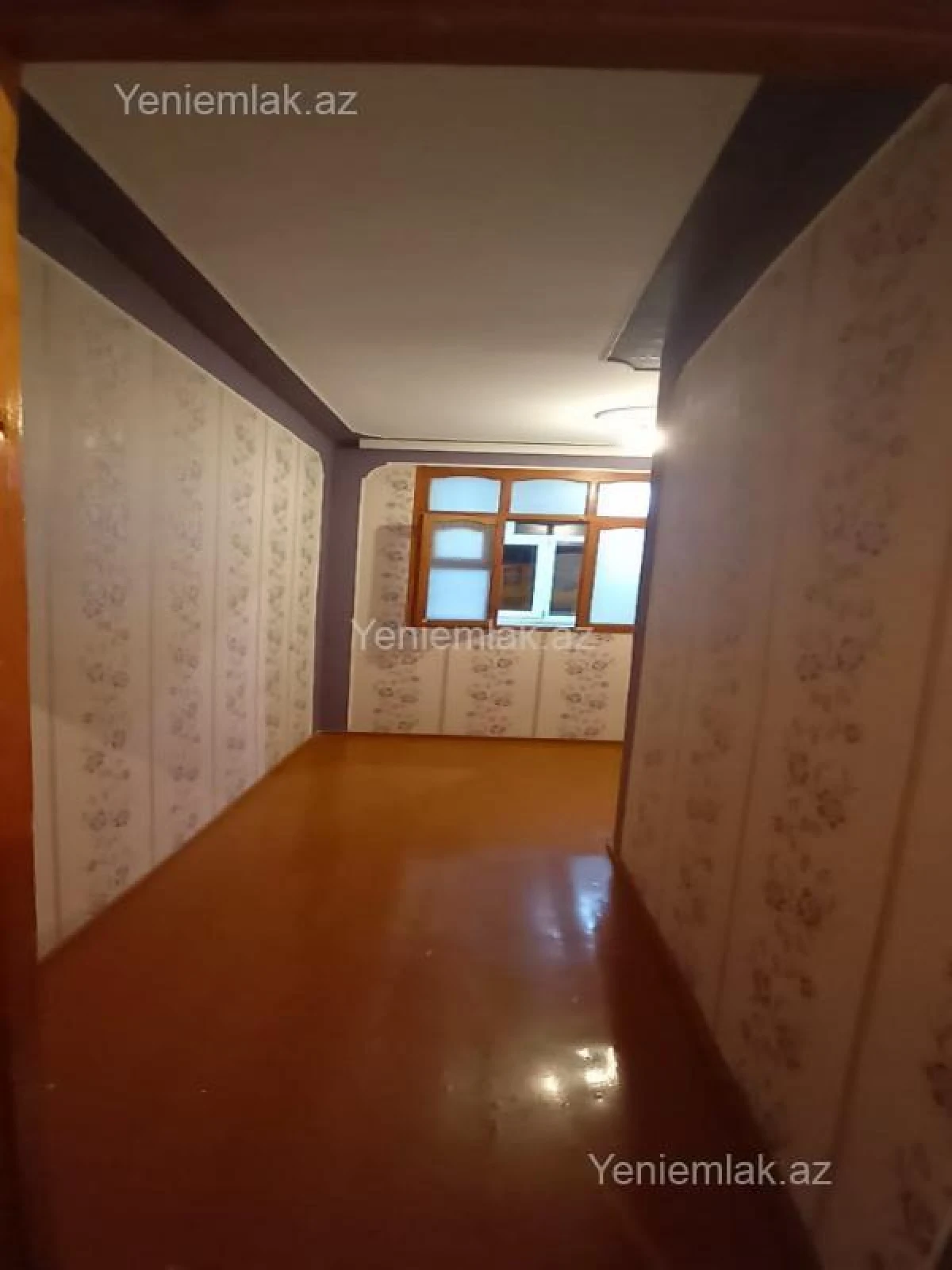 Satılır 1 otaqlı köhnə tikili 36 m²