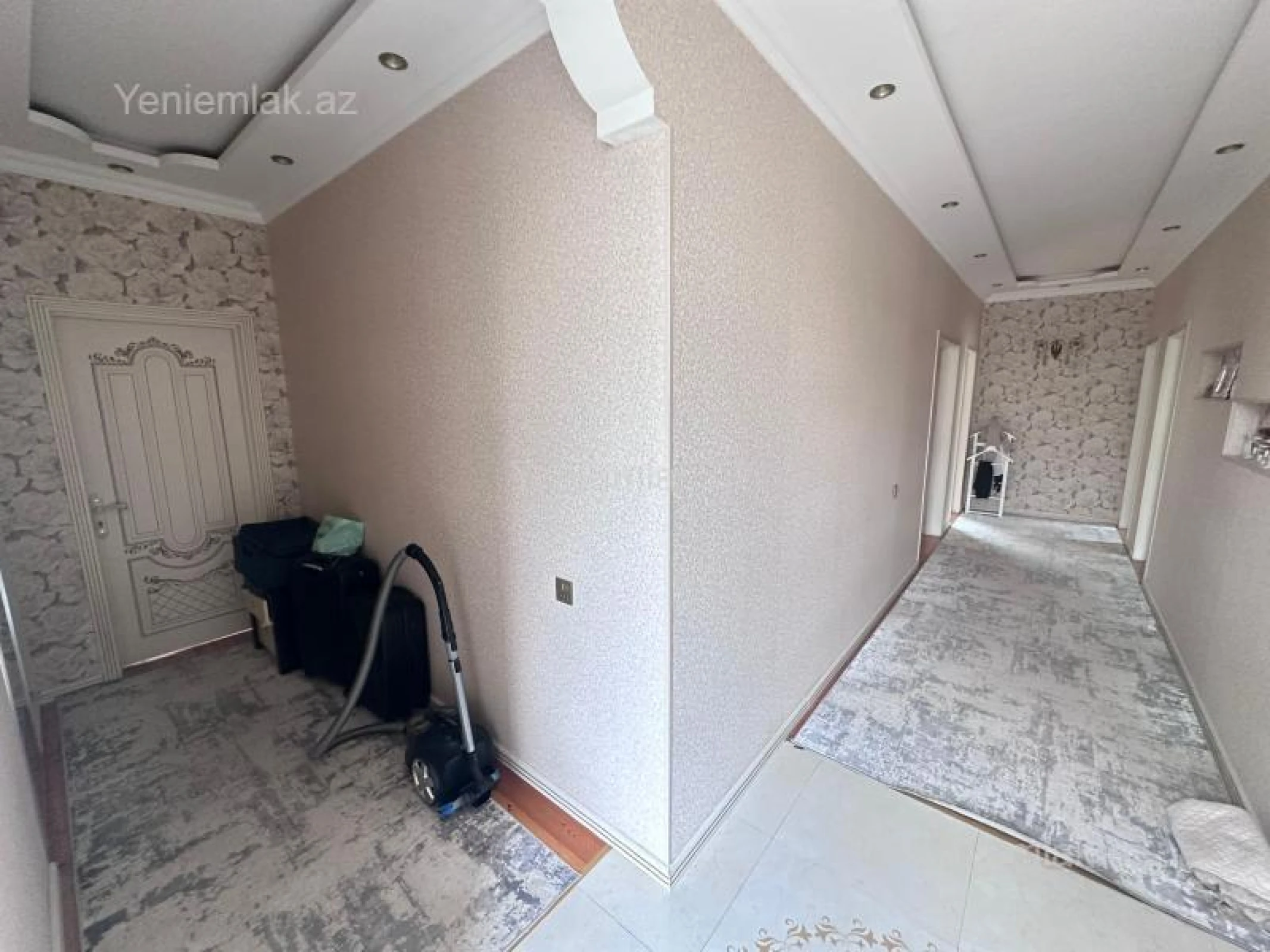 Satılır 4 otaqlı həyət evi 180 m²