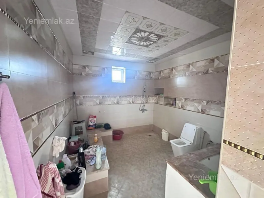 Satılır 4 otaqlı həyət evi 180 m²