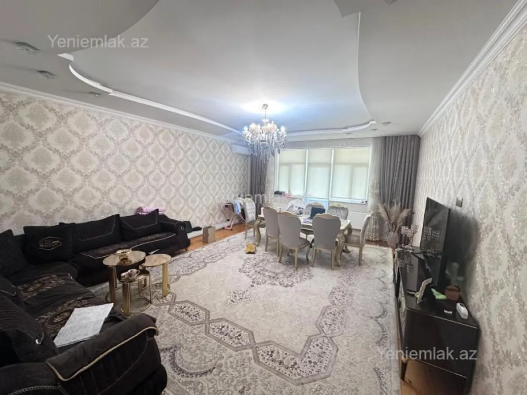 Satılır 4 otaqlı həyət evi 180 m²