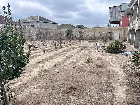 Satılır 4 otaqlı həyət evi 180 m²