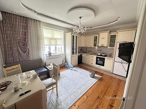Satılır 4 otaqlı həyət evi 180 m²