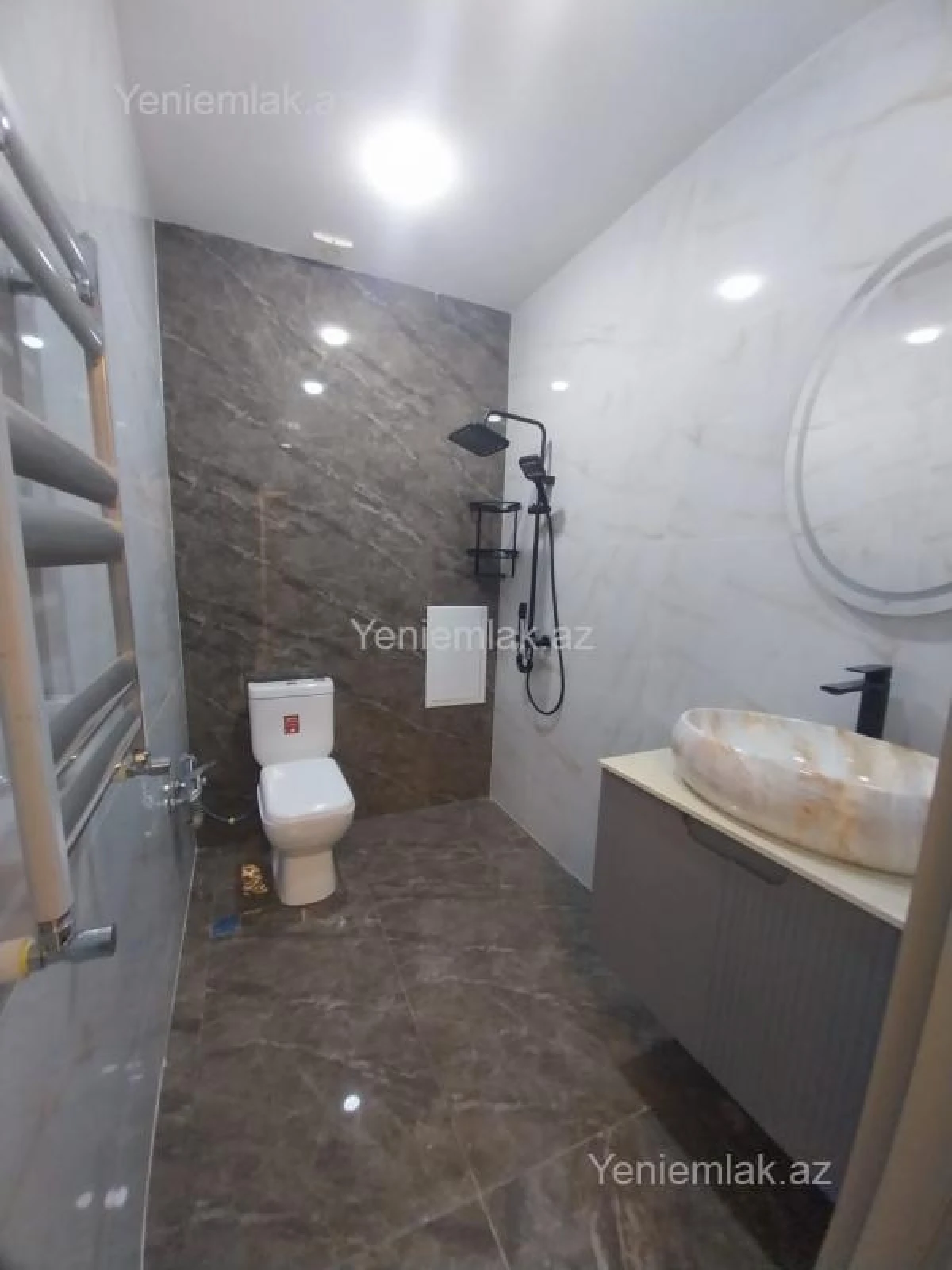 Satılır 2 otaqlı yeni tikili 70 m²