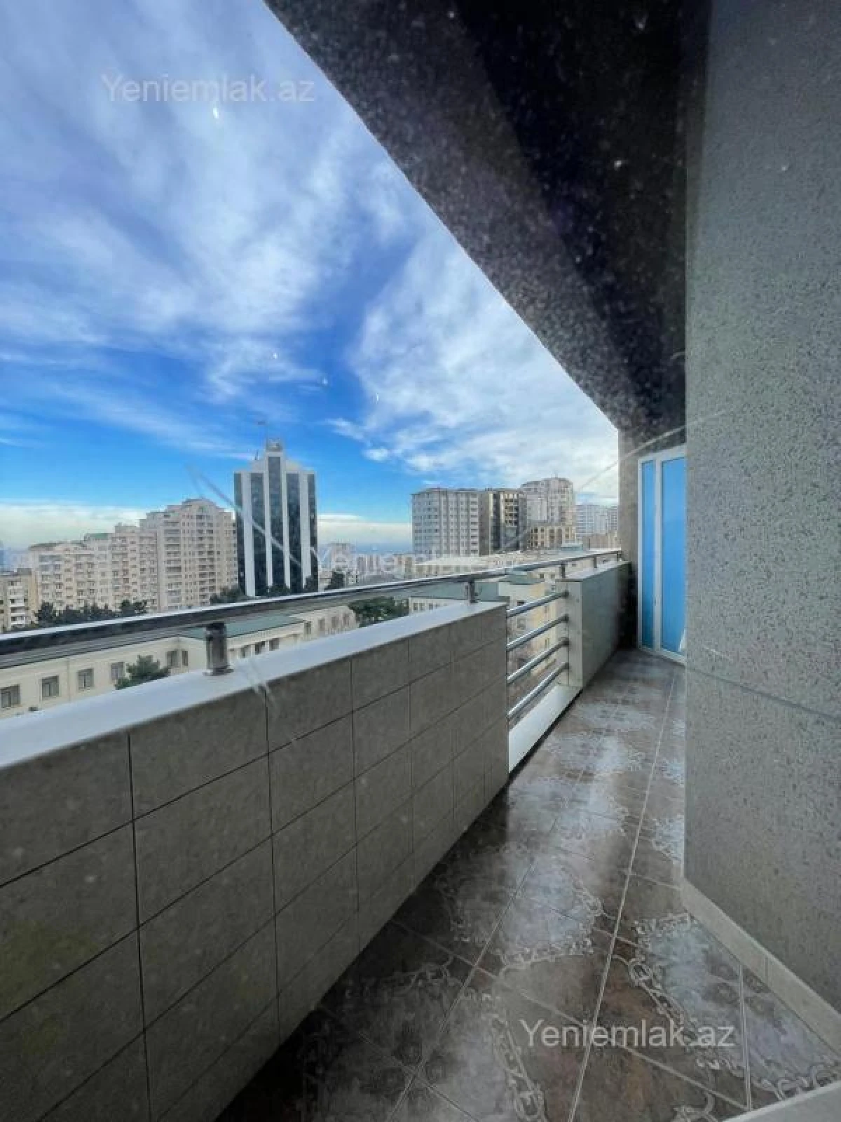 Satılır 4 otaqlı yeni tikili 186 m²