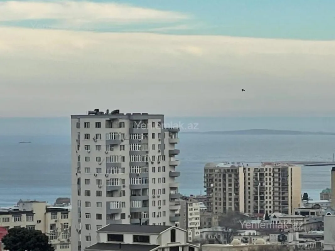 Satılır 4 otaqlı yeni tikili 186 m²