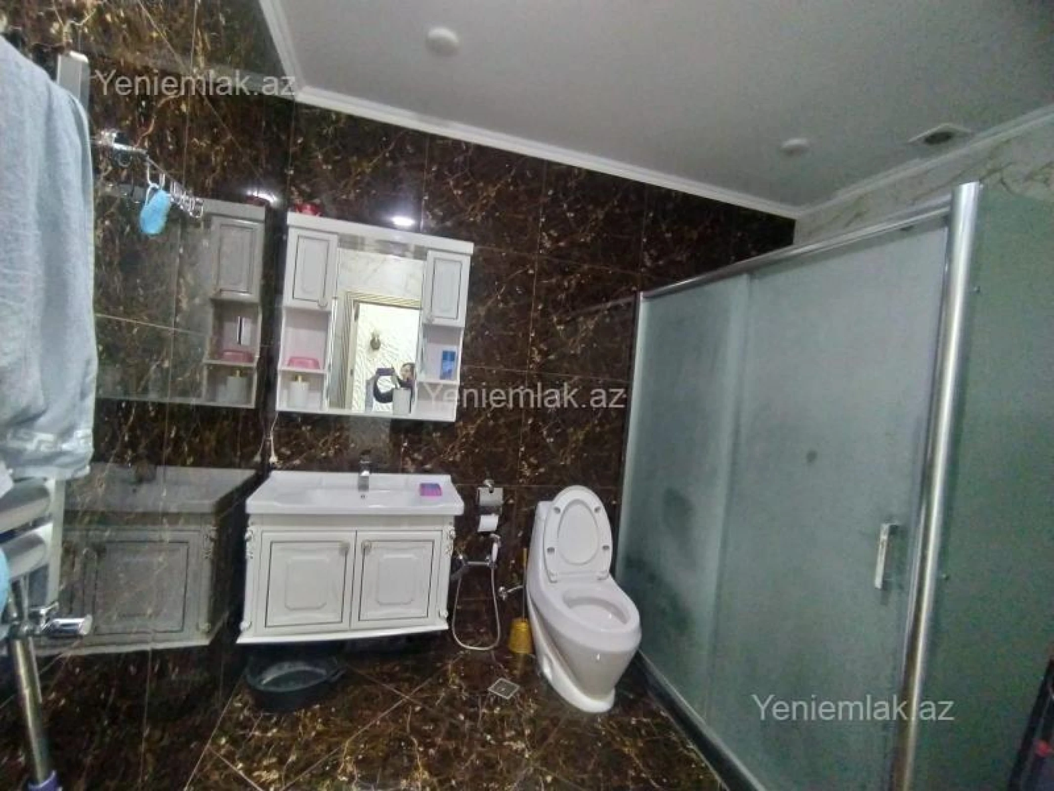 Satılır 3 otaqlı köhnə tikili 70 m²