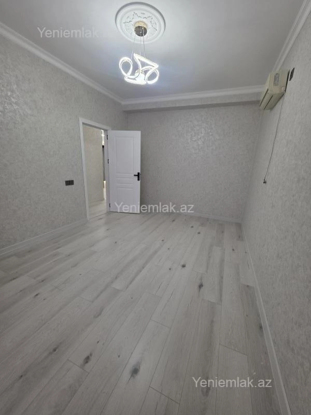 Satılır 3 otaqlı yeni tikili 90 m²