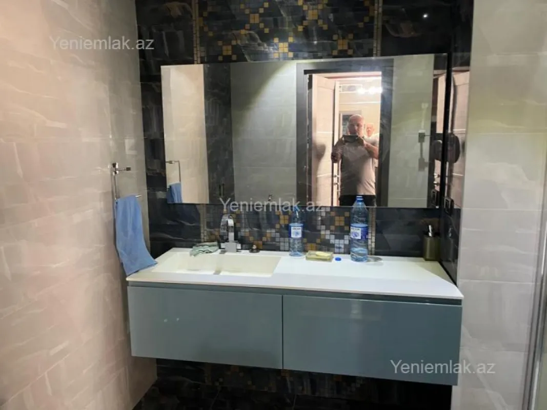 Satılır 3 otaqlı yeni tikili 217 m²