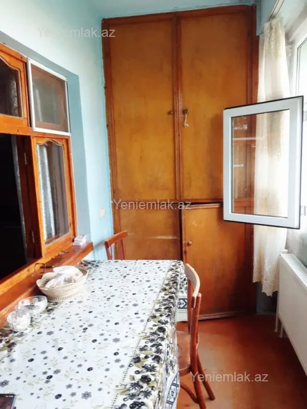 Satılır 3 otaqlı köhnə tikili 67 m²