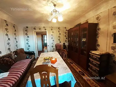Satılır 3 otaqlı köhnə tikili 67 m²