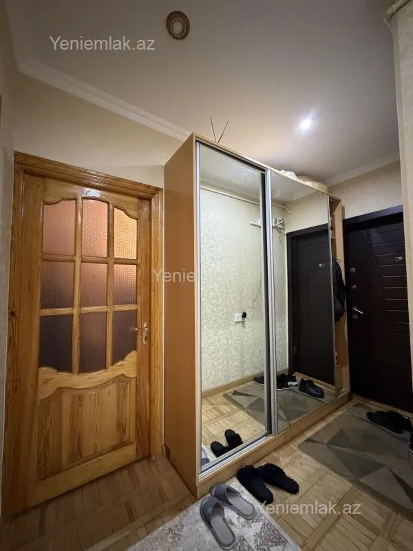 Satılır 3 otaqlı köhnə tikili 90 m²