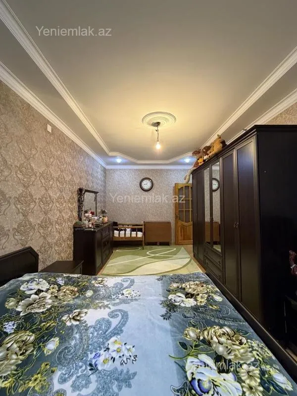 Satılır 3 otaqlı köhnə tikili 90 m²