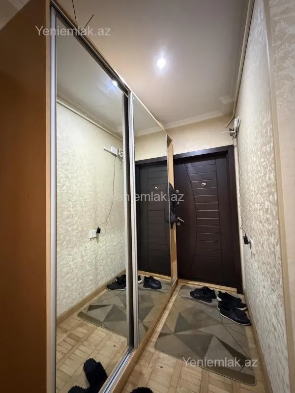 Satılır 3 otaqlı köhnə tikili 90 m²