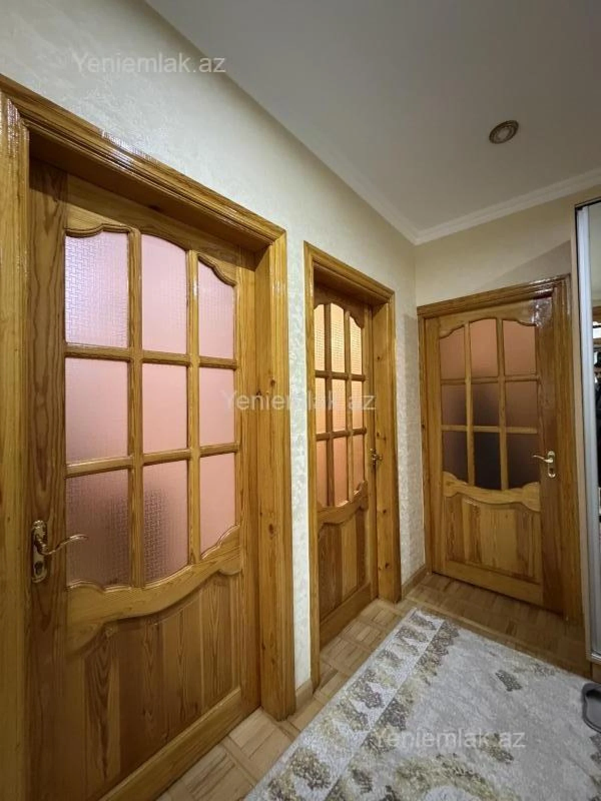 Satılır 3 otaqlı köhnə tikili 90 m²