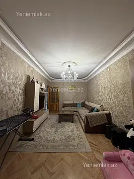 Satılır 3 otaqlı köhnə tikili 90 m²