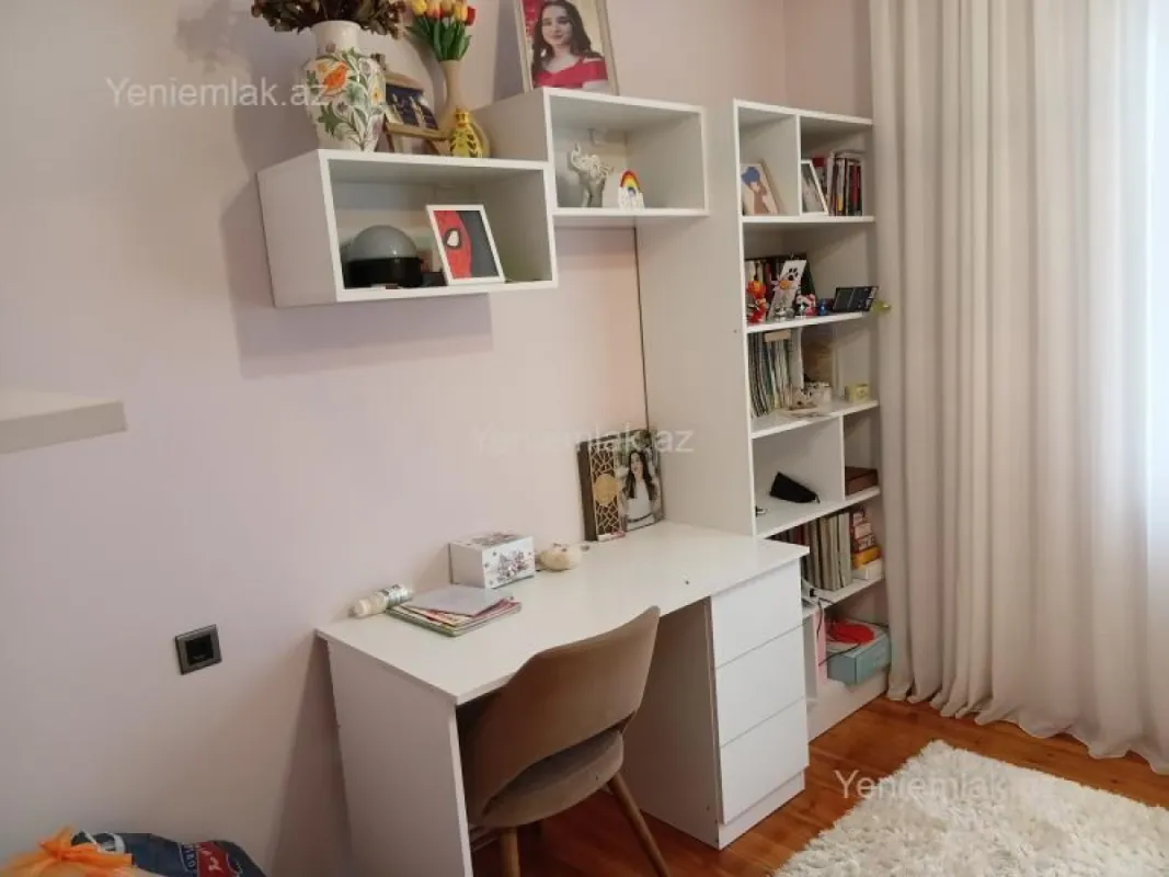 Satılır 5 otaqlı həyət evi 150 m²