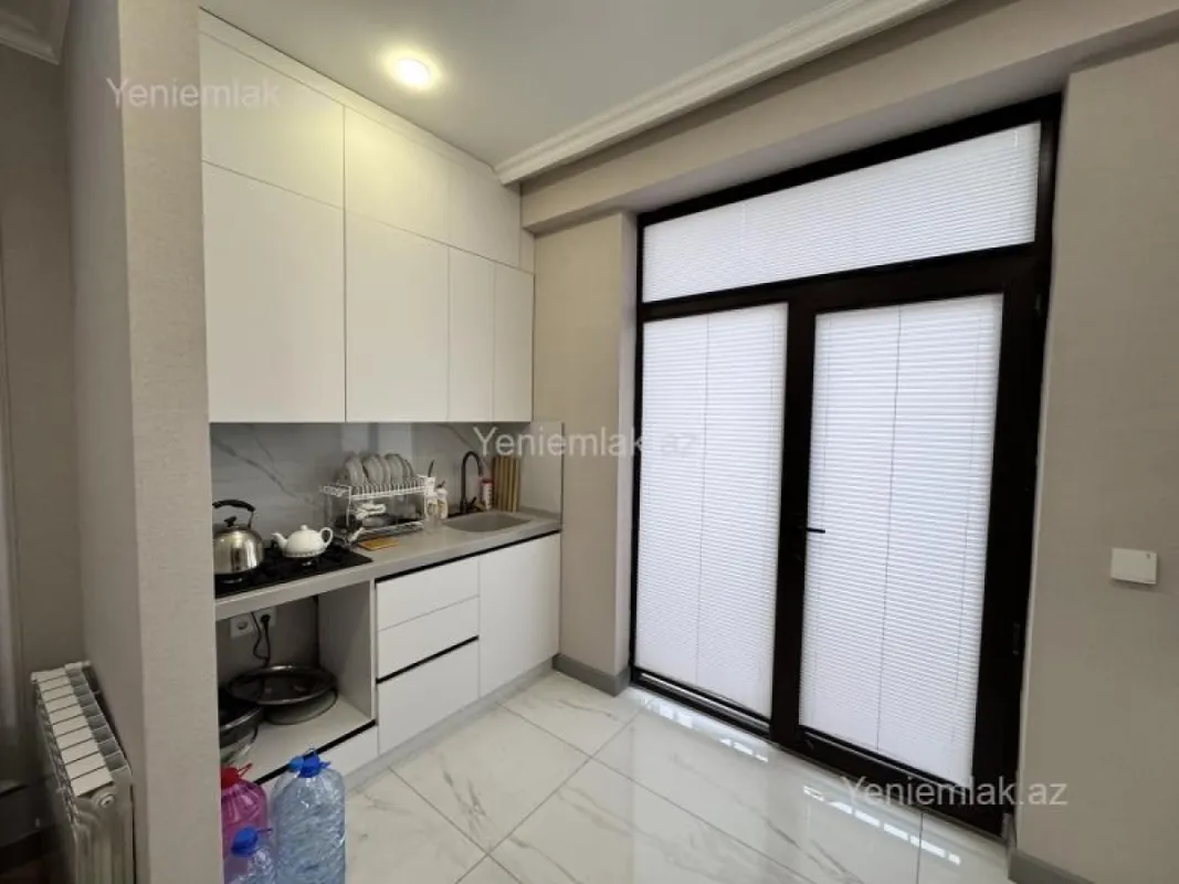 Satılır 2 otaqlı yeni tikili 64 m²