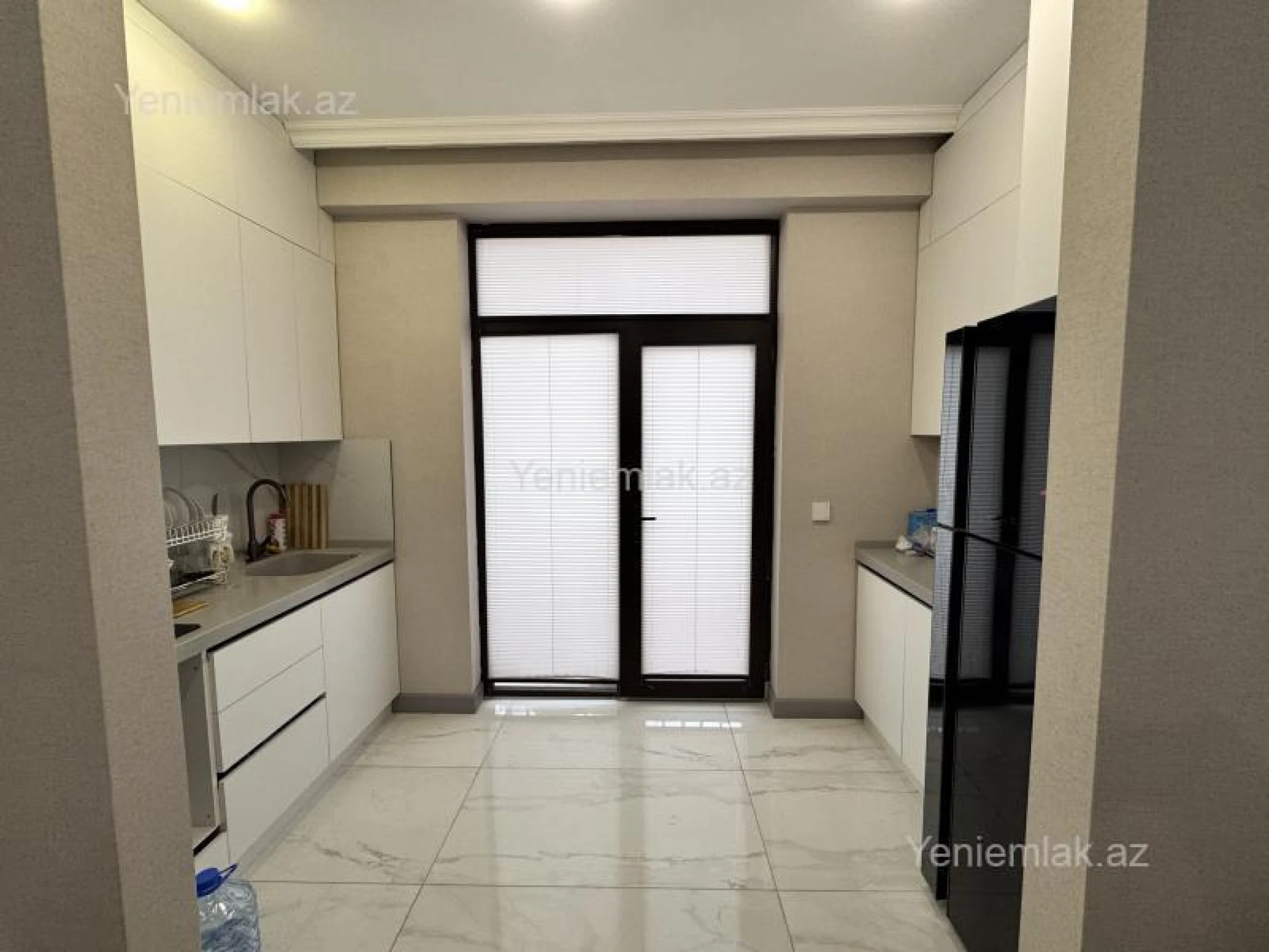Satılır 2 otaqlı yeni tikili 64 m²