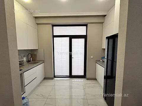 Satılır 2 otaqlı yeni tikili 64 m²