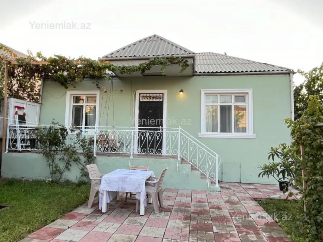 Satılır 3 otaqlı həyət evi 90 m²