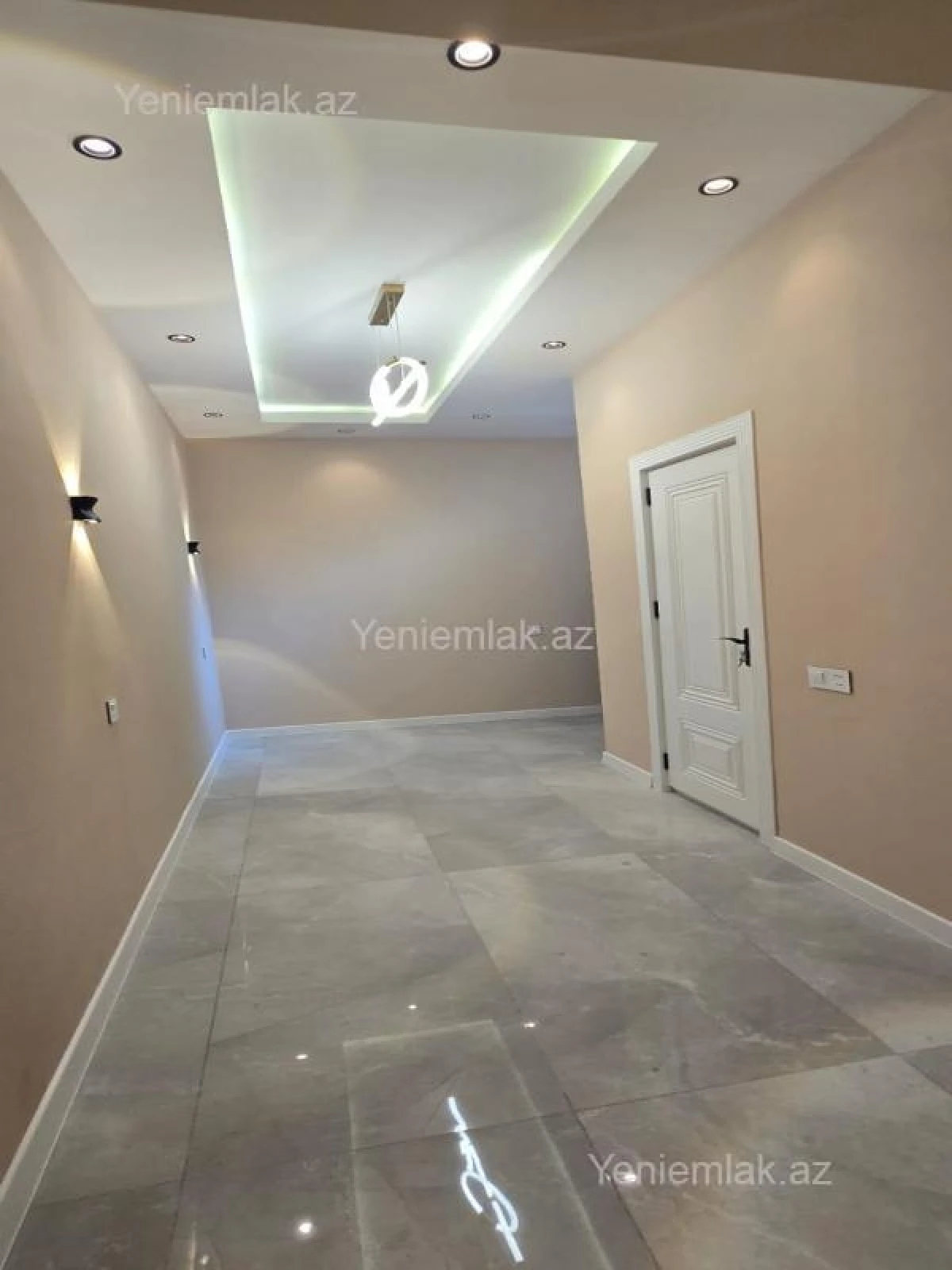 Satılır 3 otaqlı yeni tikili 130 m²