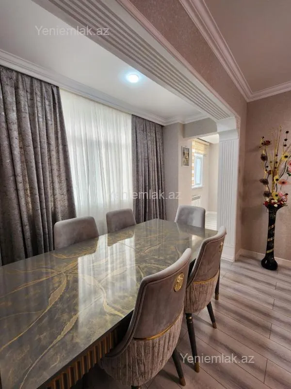 Satılır 4 otaqlı köhnə tikili 86 m²