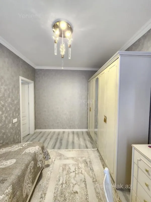 Satılır 4 otaqlı köhnə tikili 86 m²
