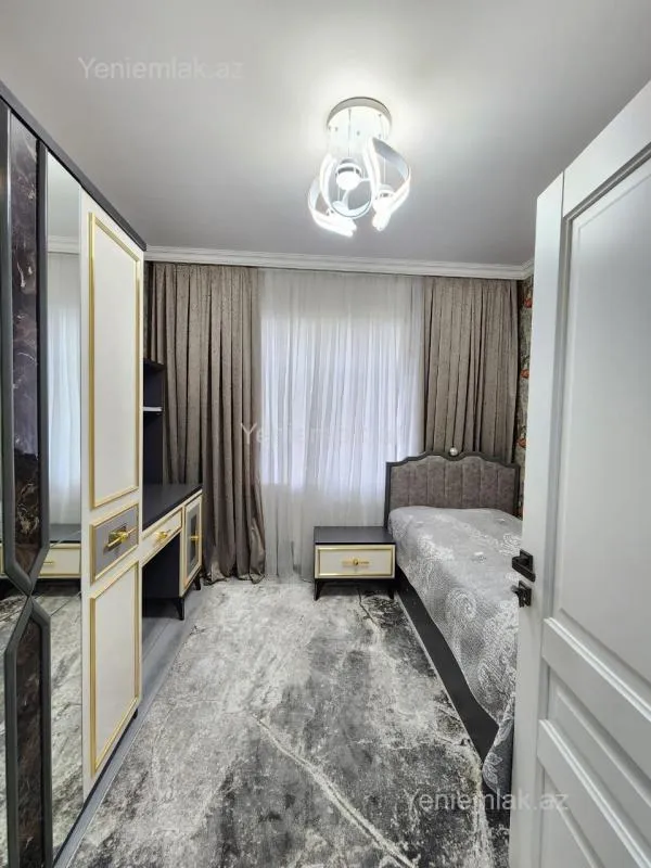 Satılır 4 otaqlı köhnə tikili 86 m²