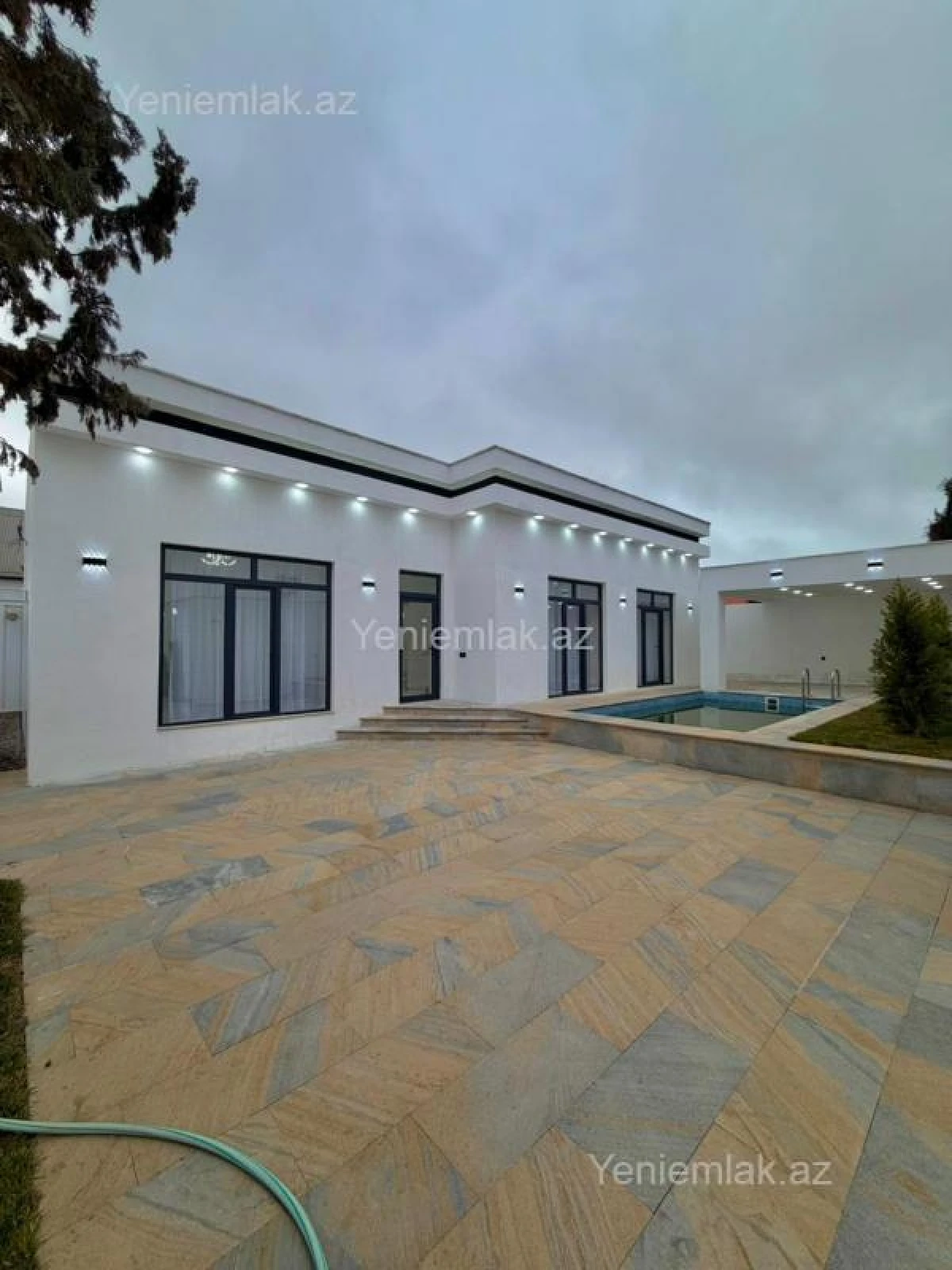 Satılır 4 otaqlı həyət evi 170 m²
