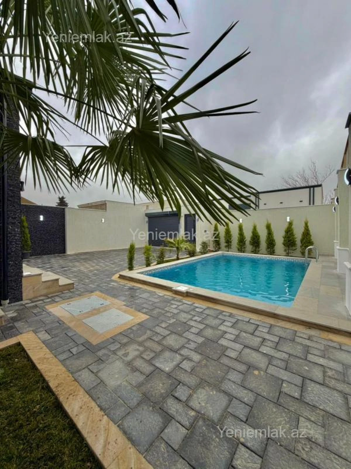 Satılır 4 otaqlı həyət evi 170 m²