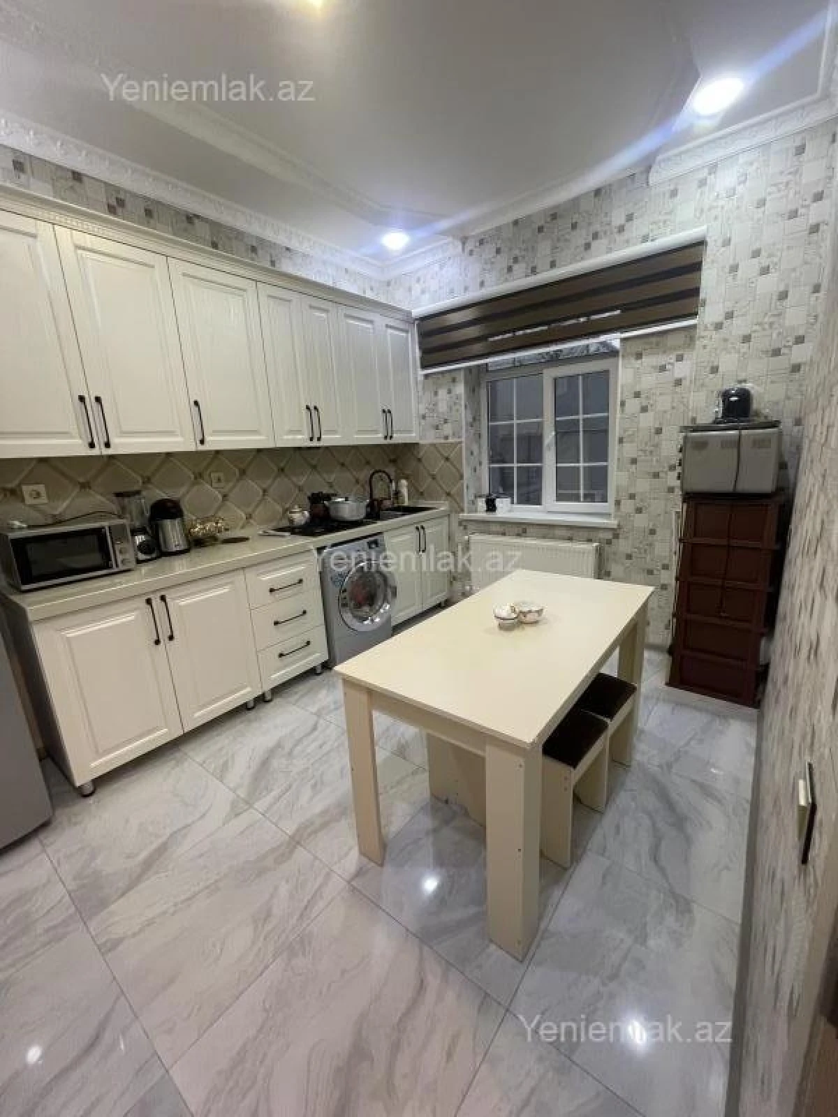 Satılır 4 otaqlı həyət evi 170 m²