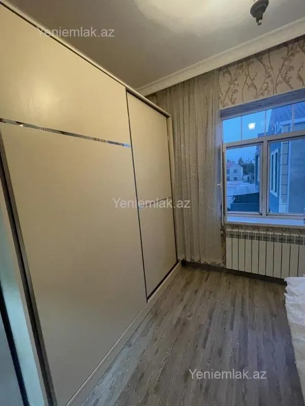 Satılır 4 otaqlı həyət evi 170 m²