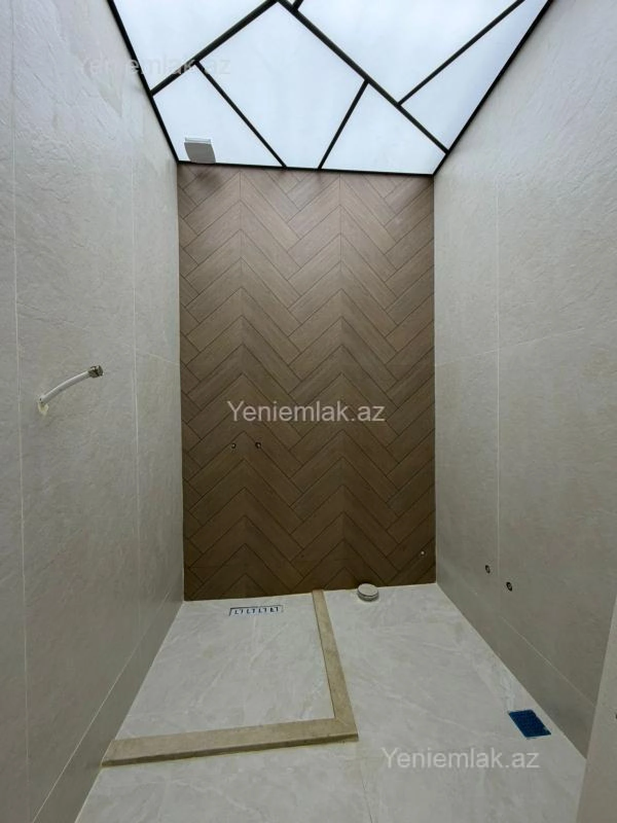 Satılır 2 otaqlı yeni tikili 57 m²