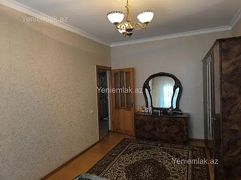 Satılır 3 otaqlı köhnə tikili 73 m²