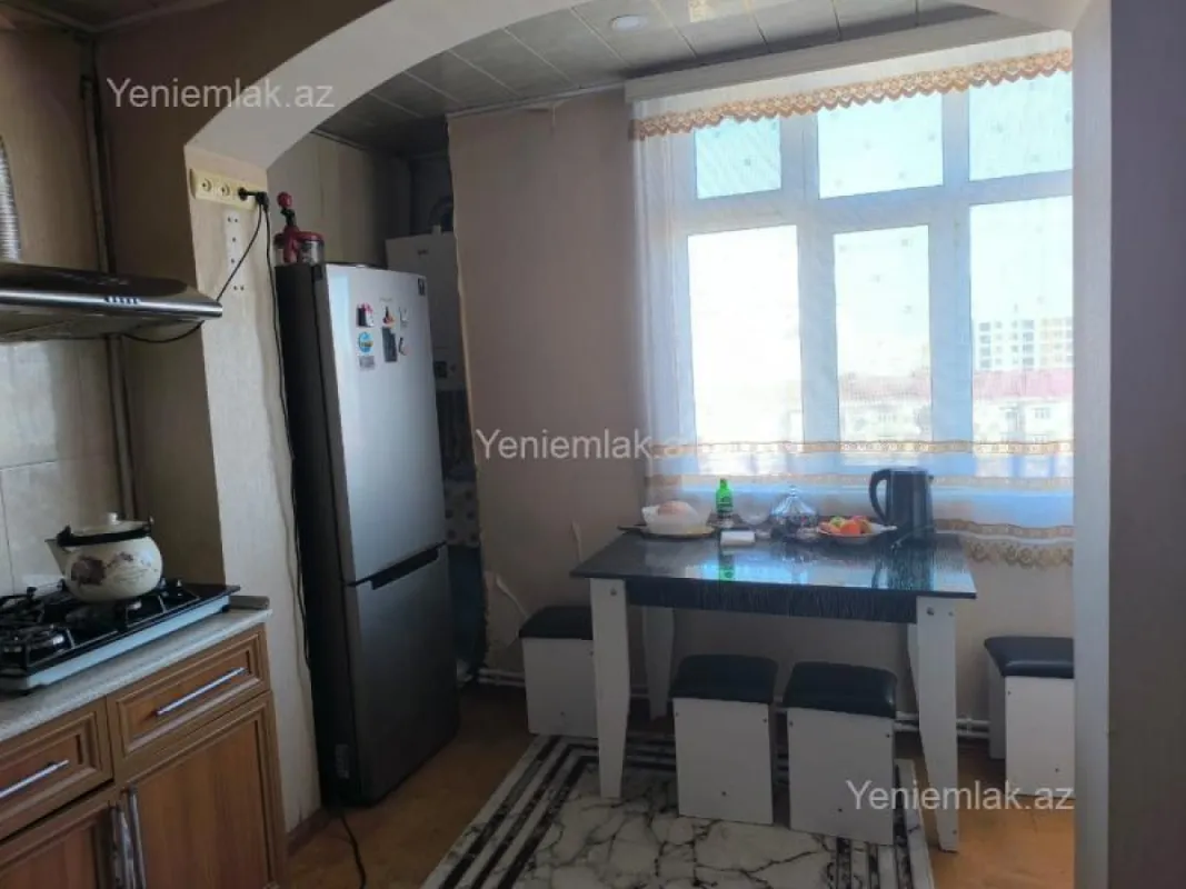 Satılır 3 otaqlı köhnə tikili 73 m²