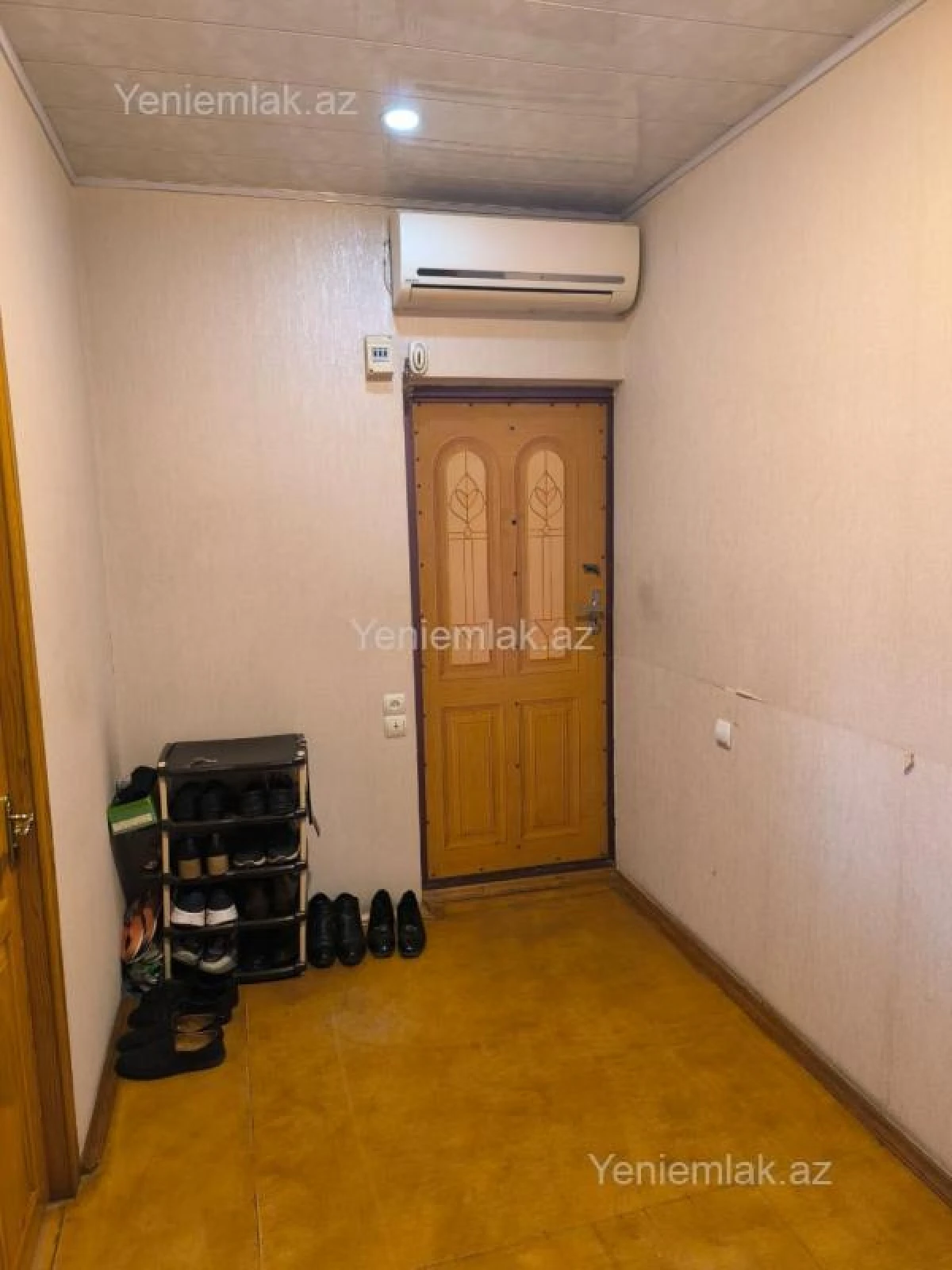 Satılır 3 otaqlı köhnə tikili 73 m²